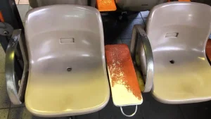 駅のホームで「ゾーン」に入る。ベンチに「神」が降りてくる。